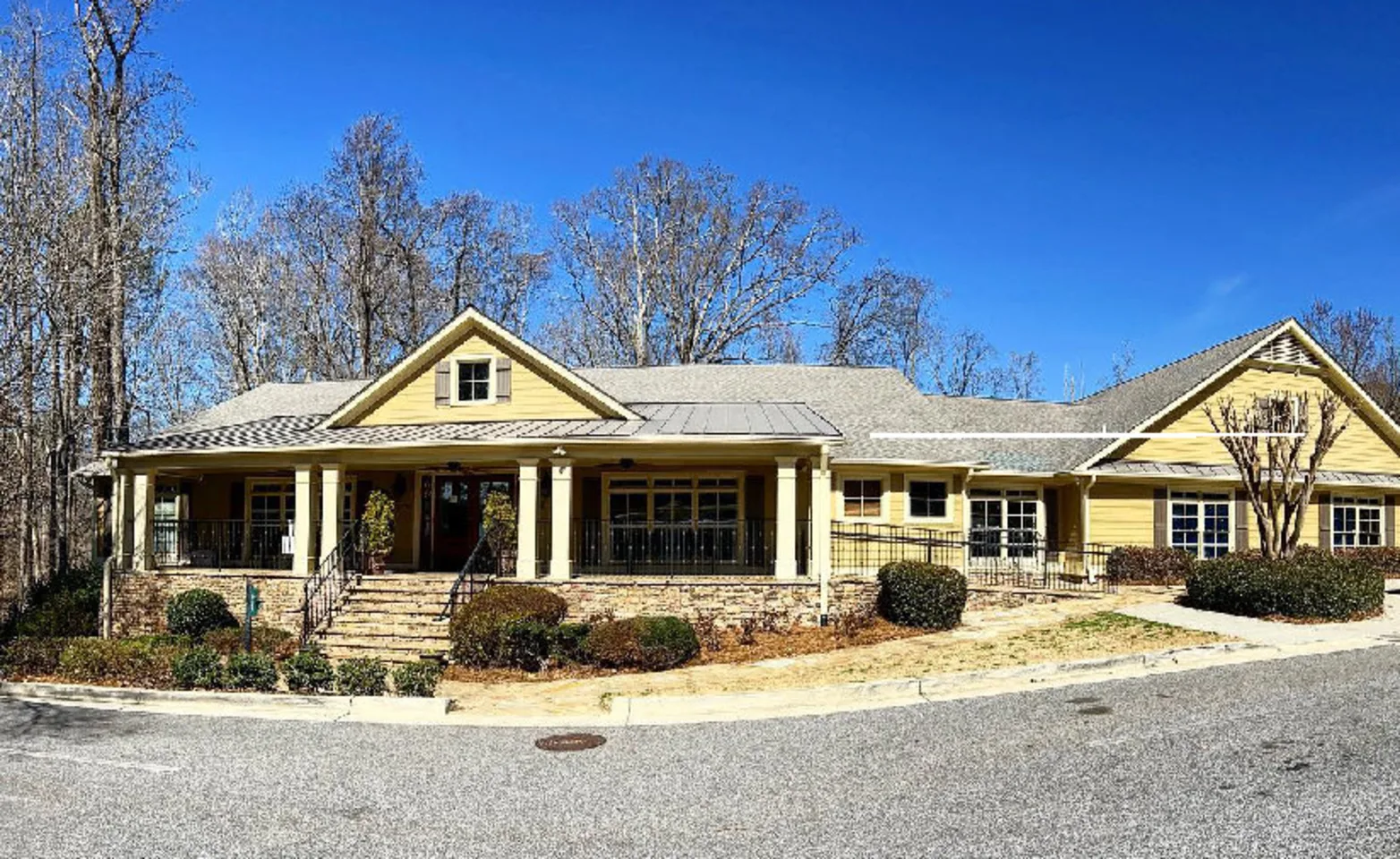 Exterior of Hamby Road Animal Hospital Building Exterior of Hamby Road Animal Hospital Building