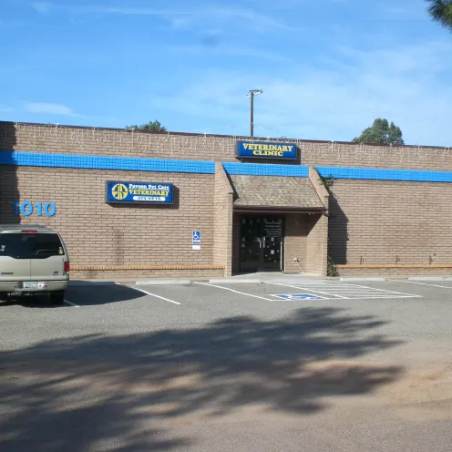 Front Exterior of Payson Pet Care