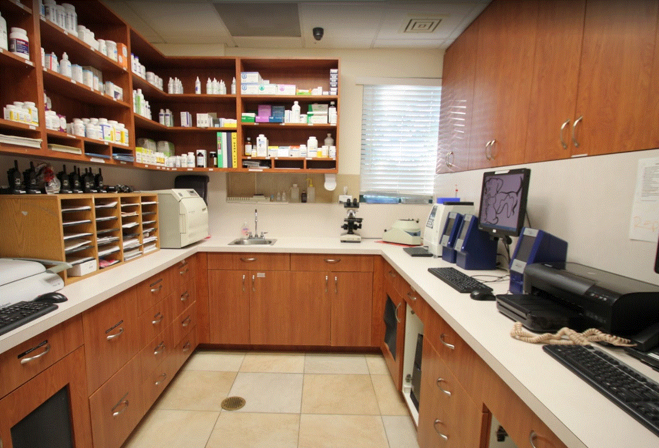 Hometown Animal Hospital - Pharmacy Room 