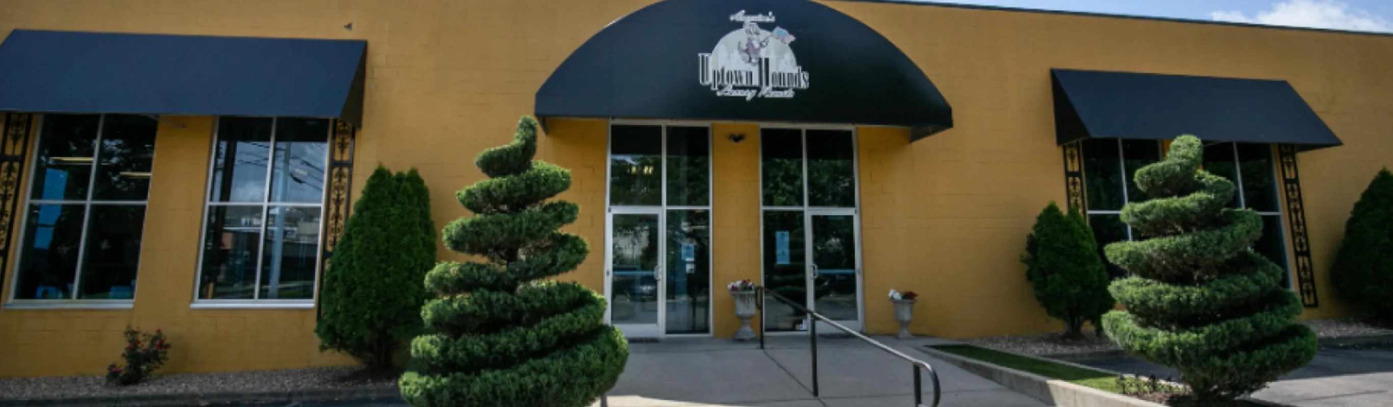 Front Entrance of Uptown Hounds Front Entrance of Uptown Hounds