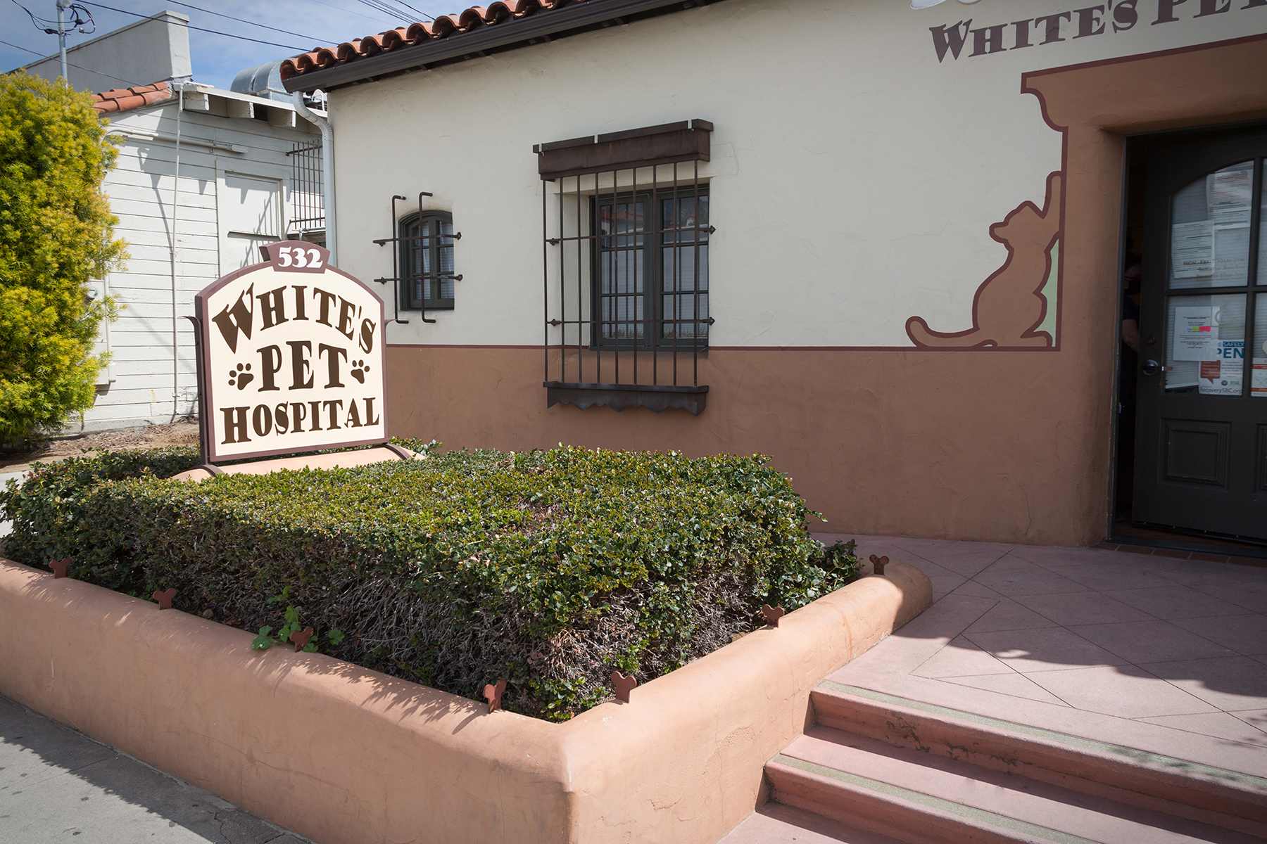 White's Pet Hospital outside sign