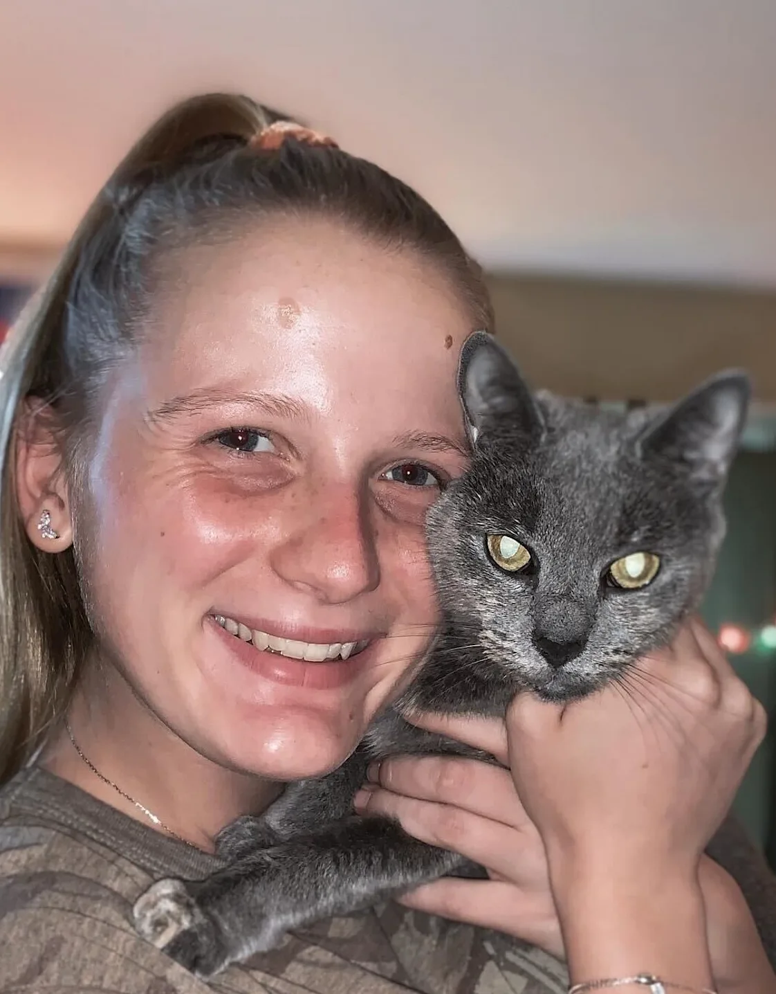Lexi with a grey cat Lexi with a grey cat
