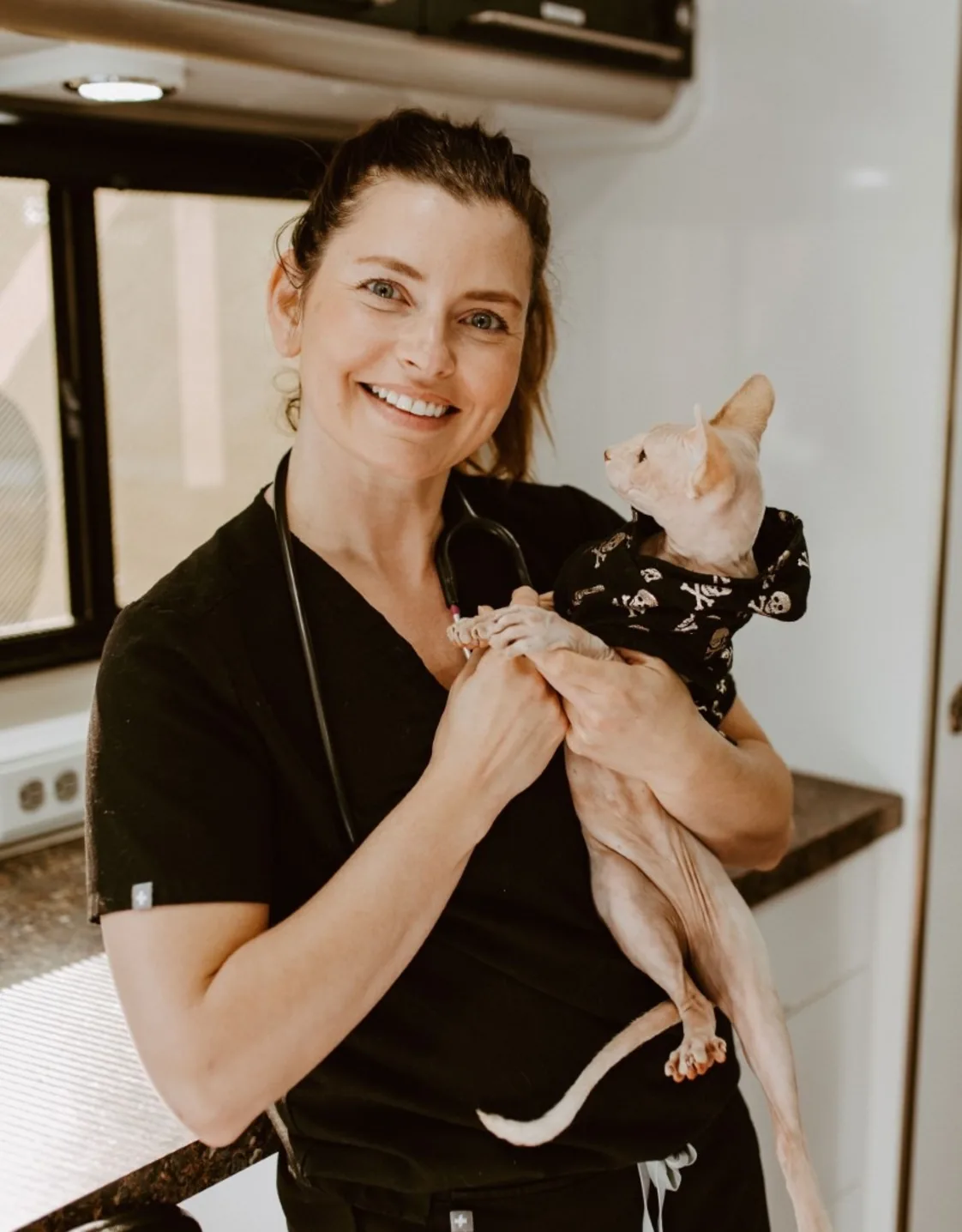 Dr. Robin Lemoine Dr. Robin Lemoine