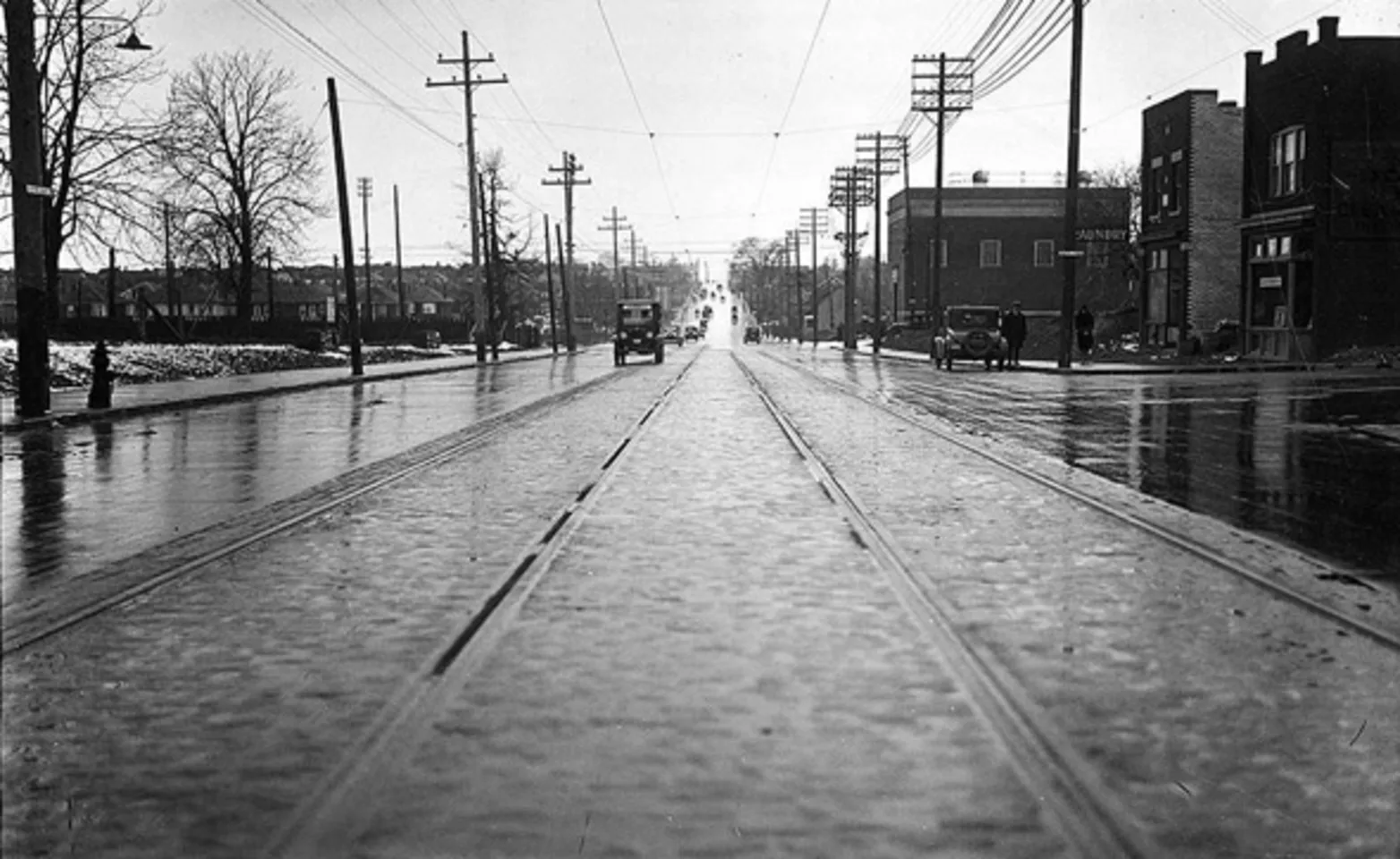 Image of Eglinton Street in 1930 Image of Eglinton Street in 1930