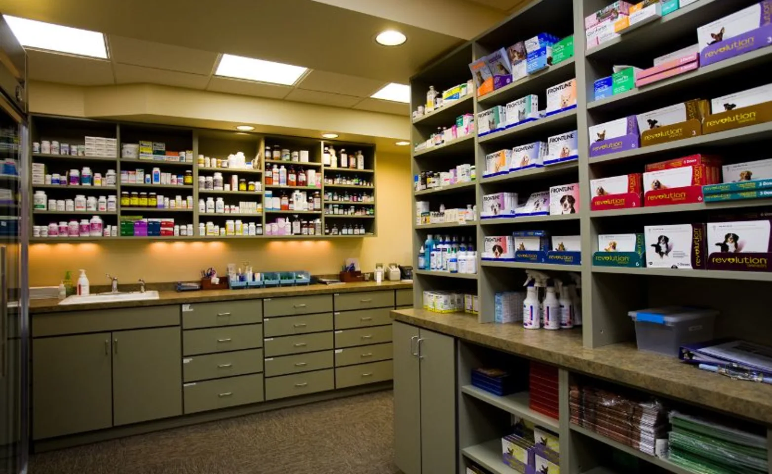 photo of inside view of Oakhurst Pharmacy photo of inside view of Oakhurst Pharmacy