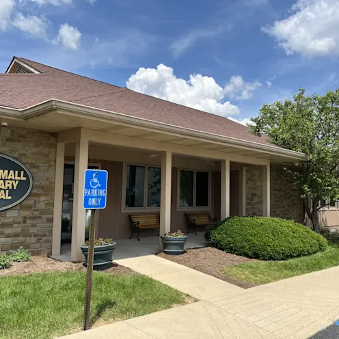 Exterior of College Mall Veterinary Hospital Exterior of College Mall Veterinary Hospital