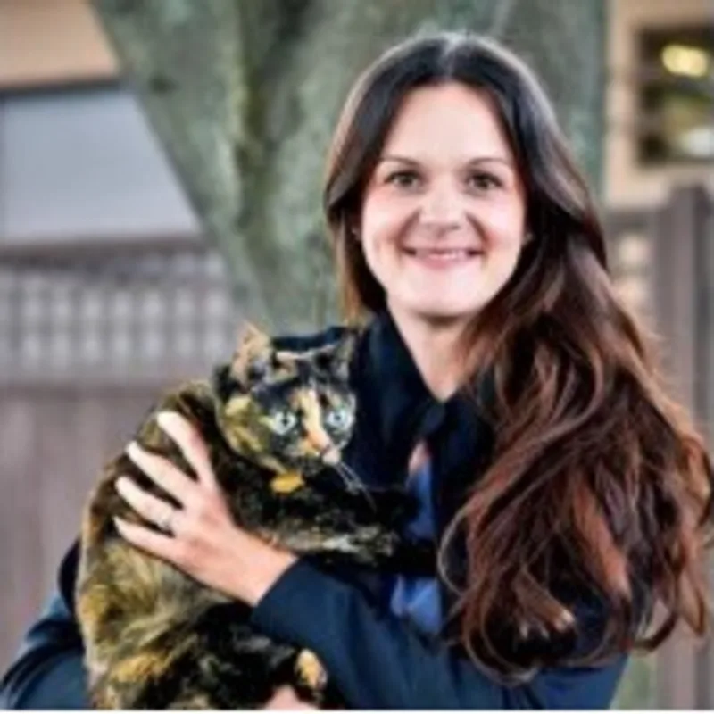 Dr. Shannon Gruen Dr. Shannon Gruen
