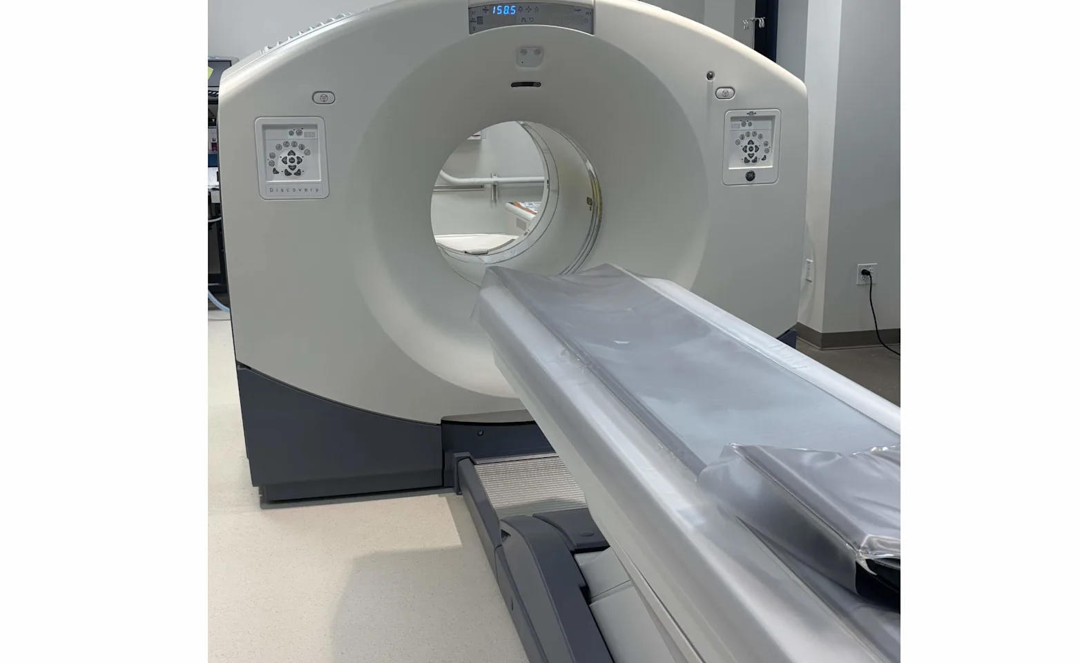 GE Discovery 710 GE Discovery 710