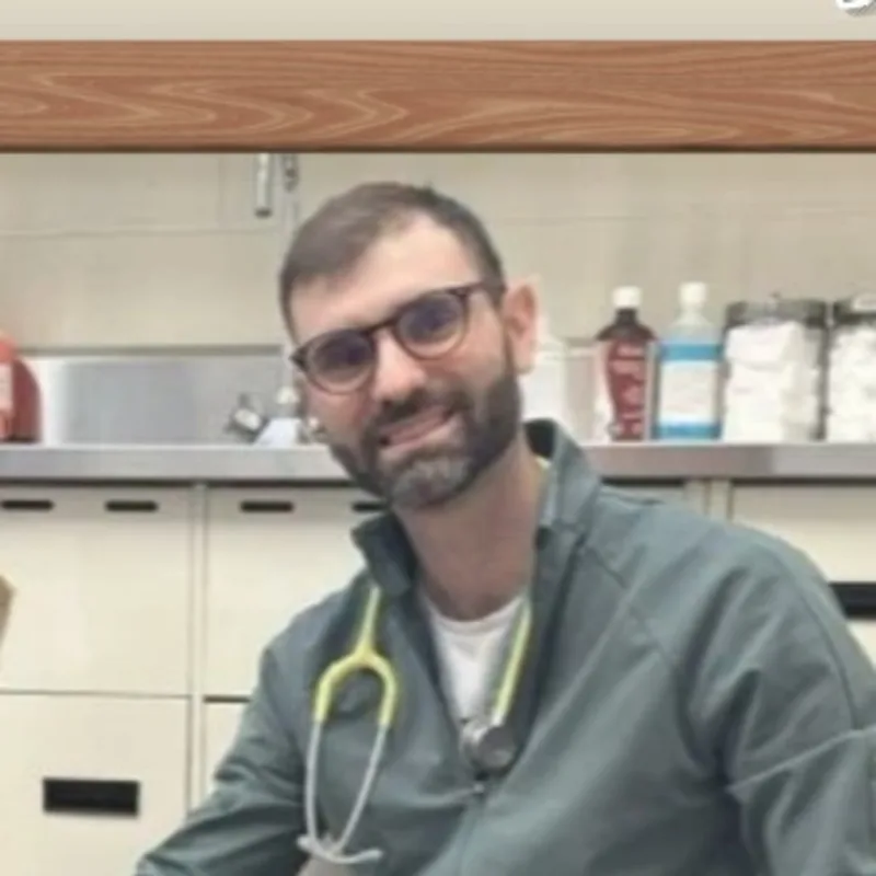 Dr Geoffrey Neumann Dr Geoffrey Neumann