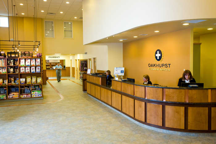 The front desk of Oakhurst Veterinary Hospital
