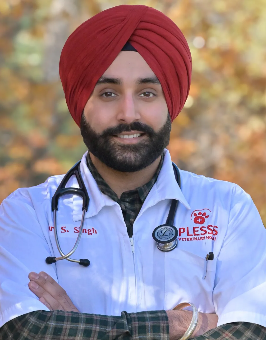 headshot of Dr. Sumeet, DVM headshot of Dr. Sumeet, DVM