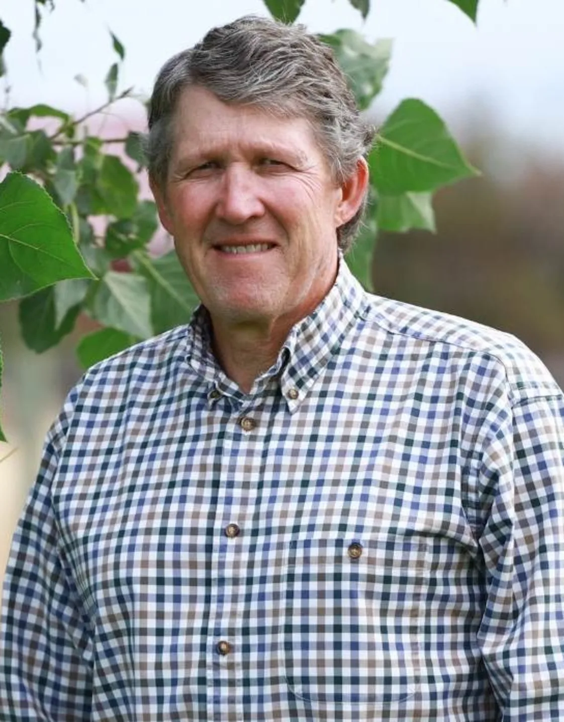 Dr. Bob Peters of McKinlay & Peters Equine Hospital Dr. Bob Peters of McKinlay & Peters Equine Hospital