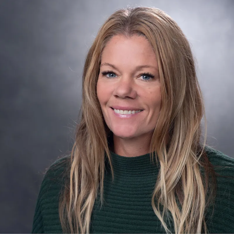 Beth Foster, DVM, Emergency + Critical Care Beth Foster, DVM, Emergency + Critical Care