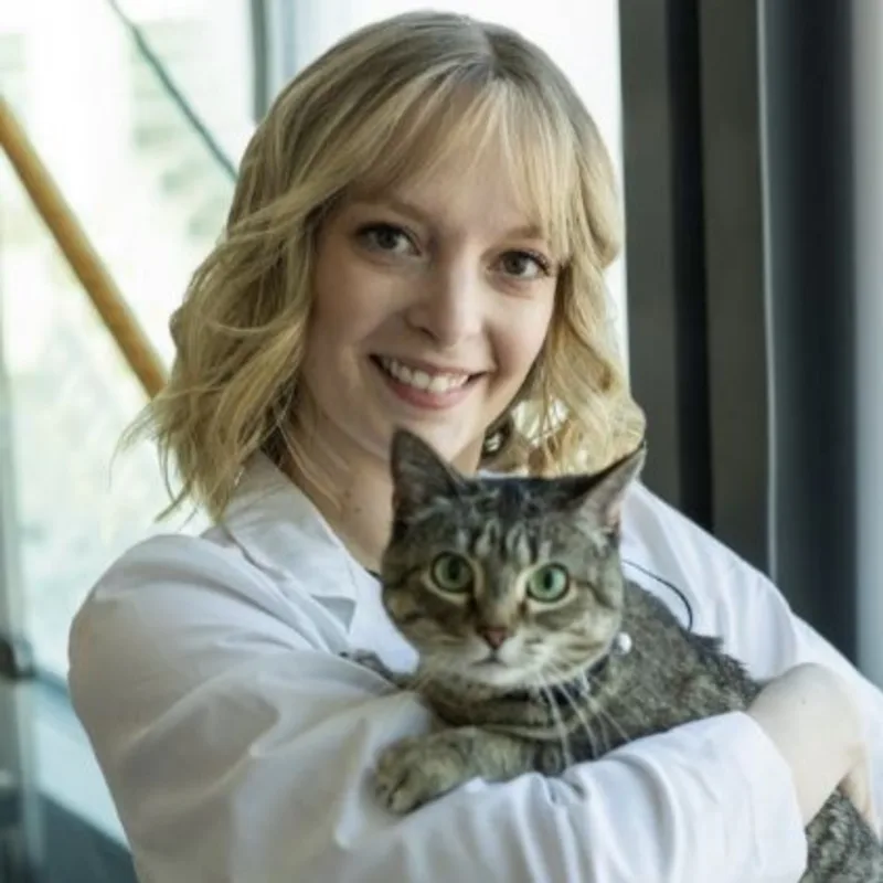 Dr. Gabriella Henthorn Dr. Gabriella Henthorn