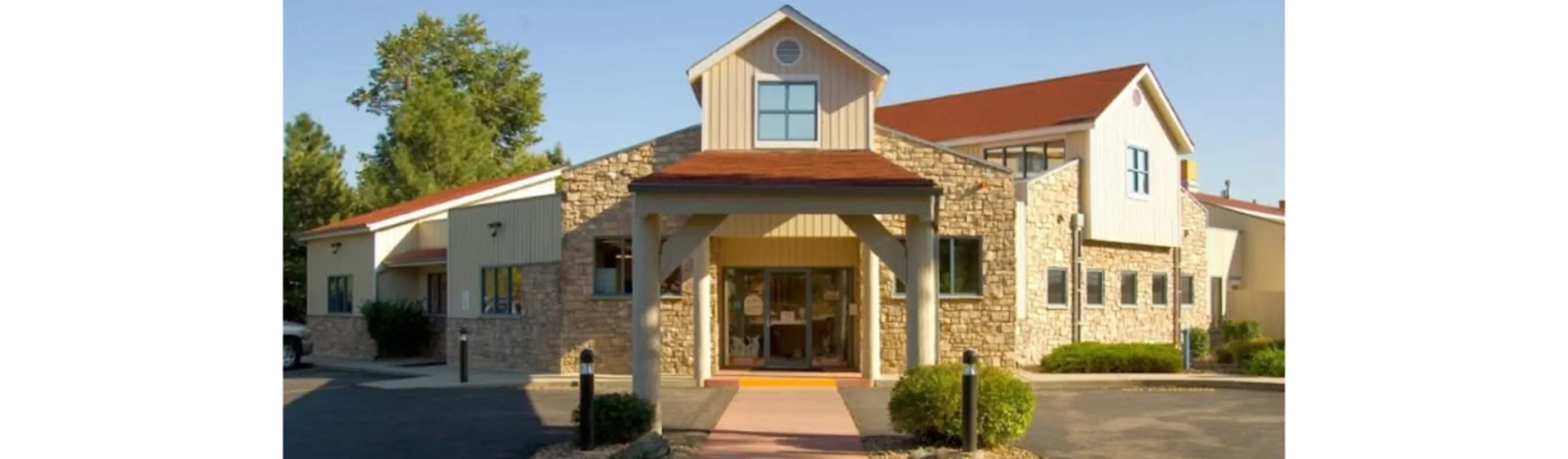 Overland Animal Hospital - Exterior of Hospital Overland Animal Hospital - Exterior of Hospital