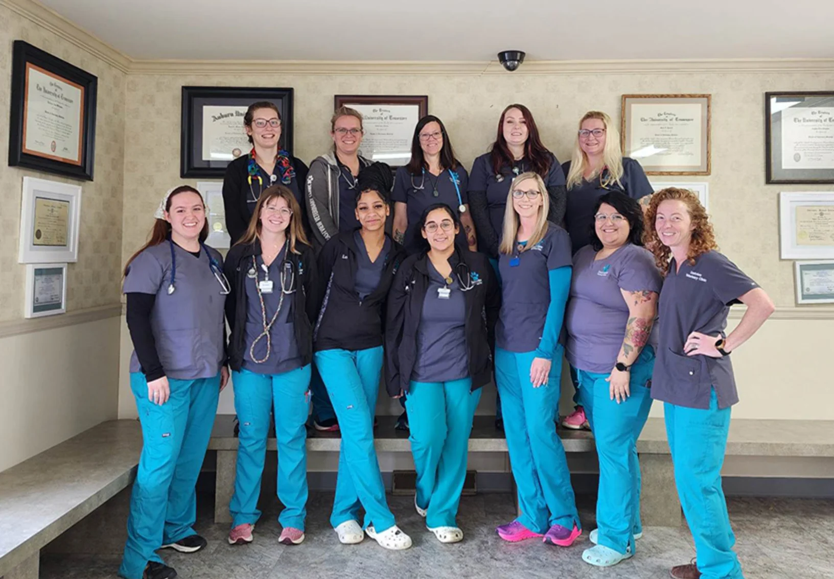 Photo of team at Eastview Veterinary Clinic