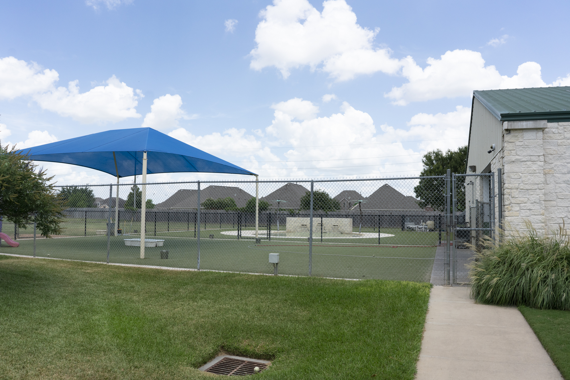Spa play area at Rover Oaks Pet Resort