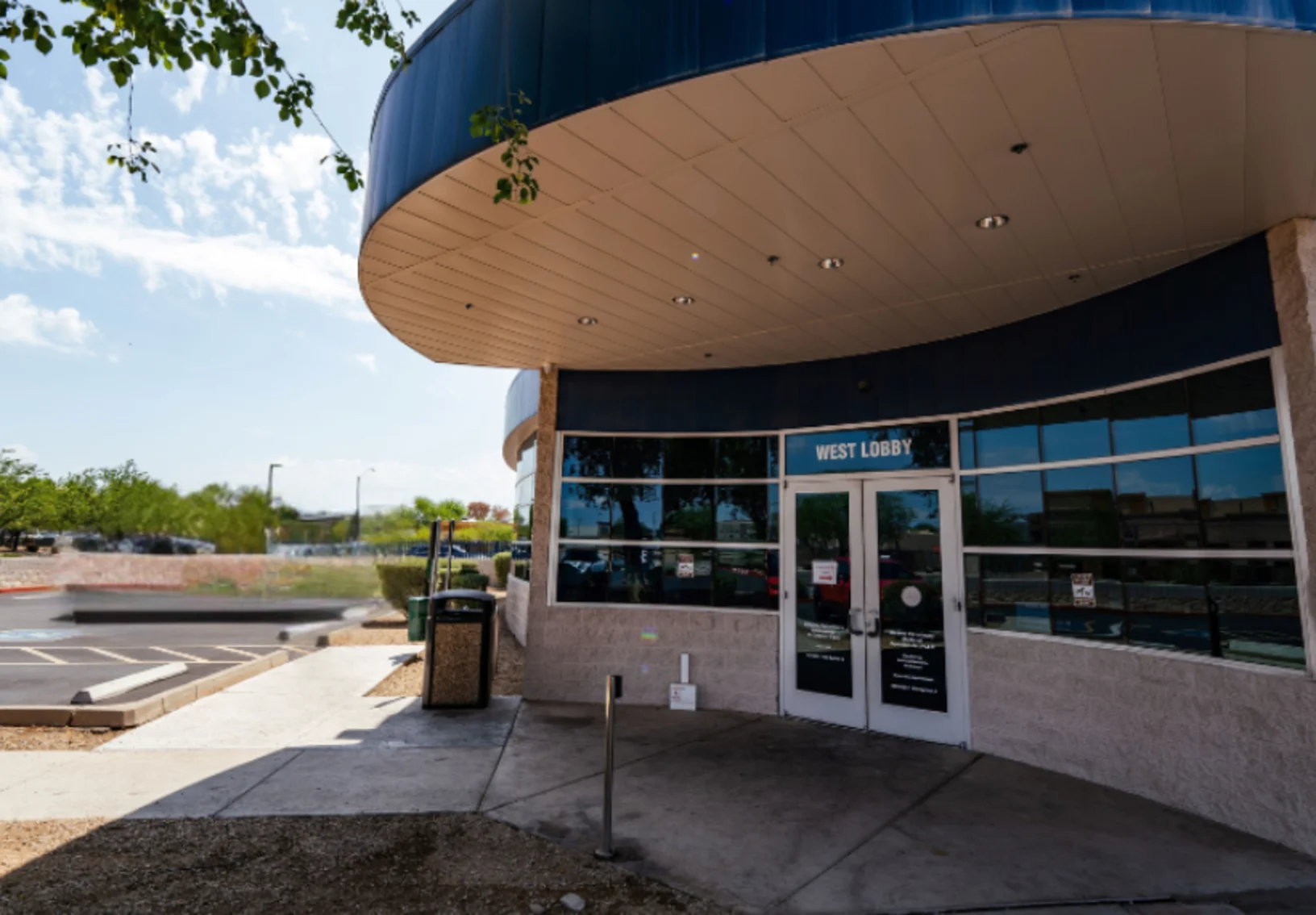Arizona Veterinary Emergency & Critical Care Center - Peoria Building Exterior Arizona Veterinary Emergency & Critical Care Center - Peoria Building Exterior