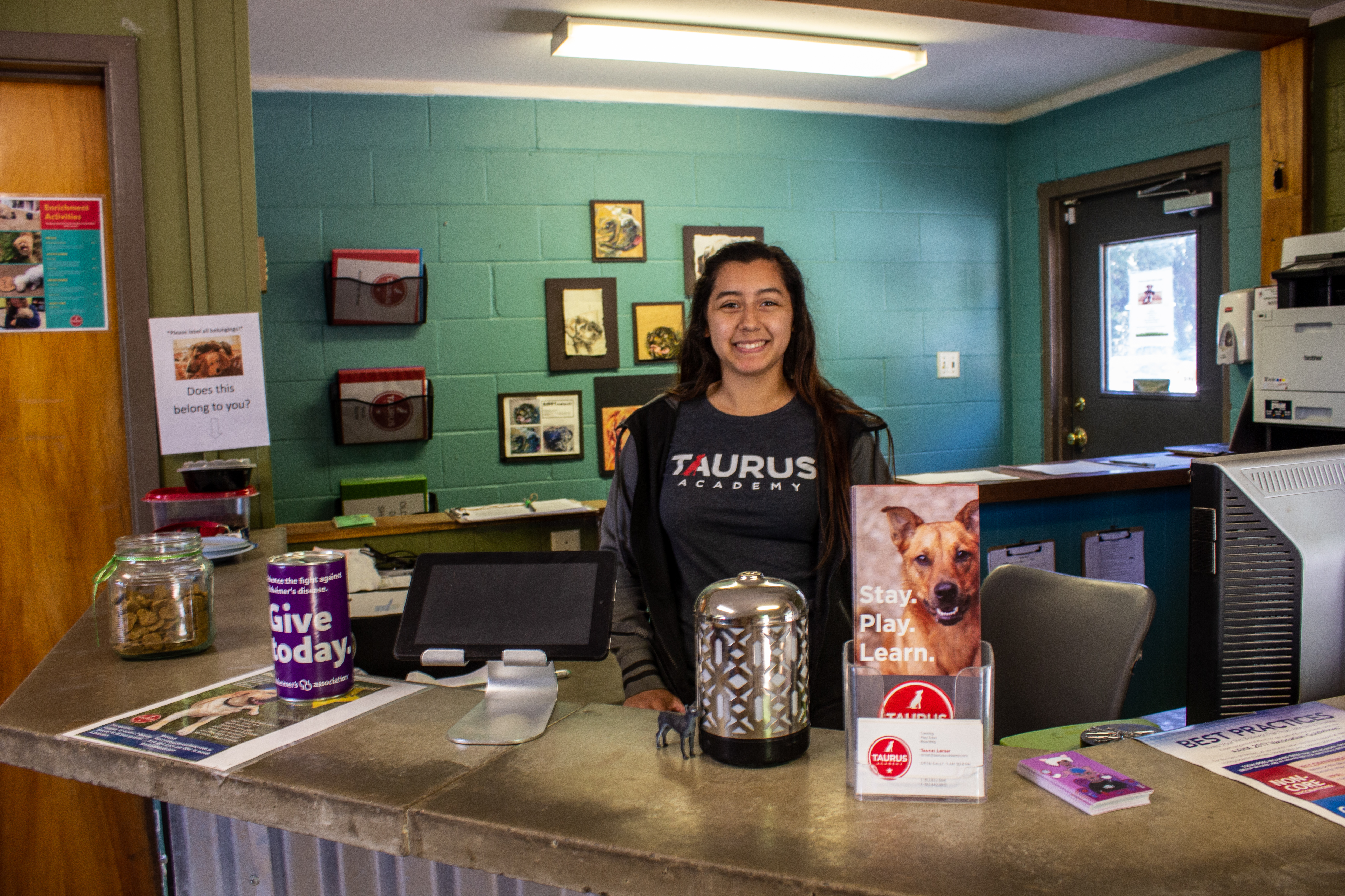  Taurus Academy - Lamar Lobby Front Desk