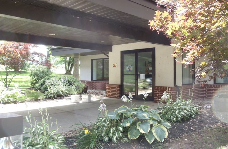 Coventry Animal Hospital Exterior