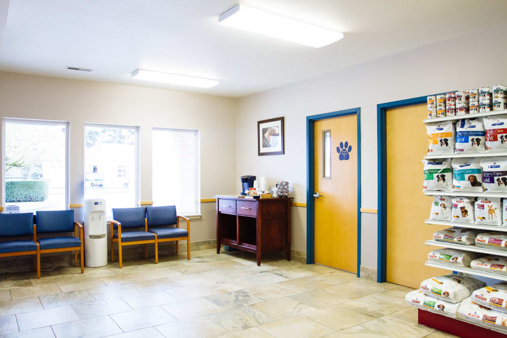 St. Francis 24 Hour Animal Hospital Waiting Room