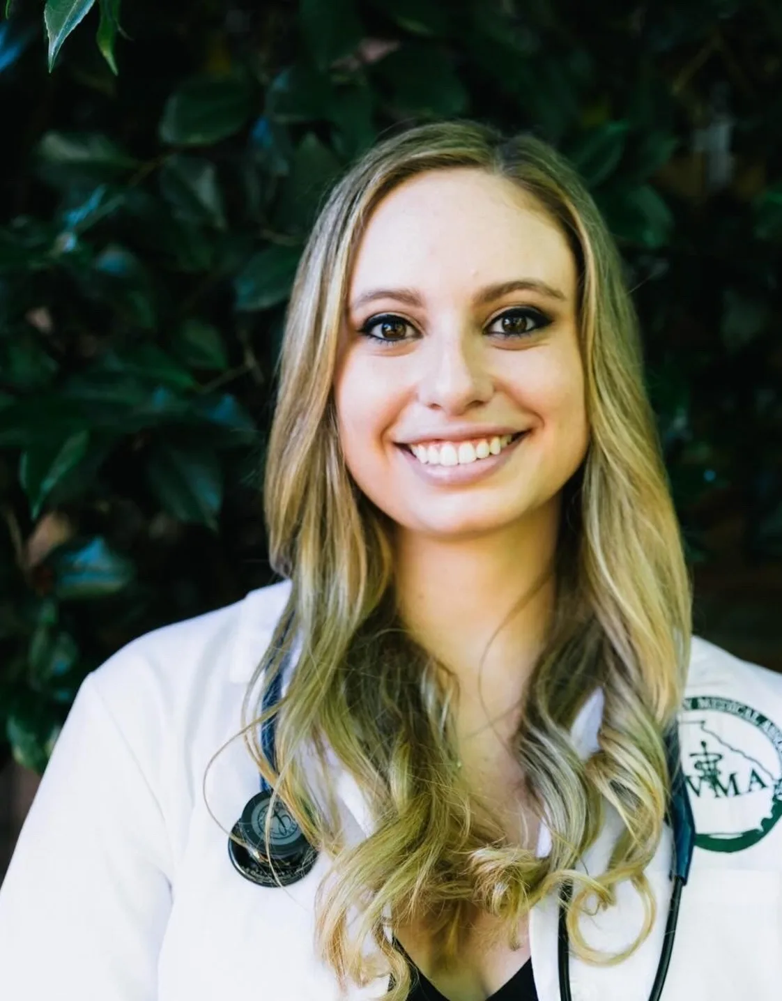 DR. KACI CHLADA DR. KACI CHLADA