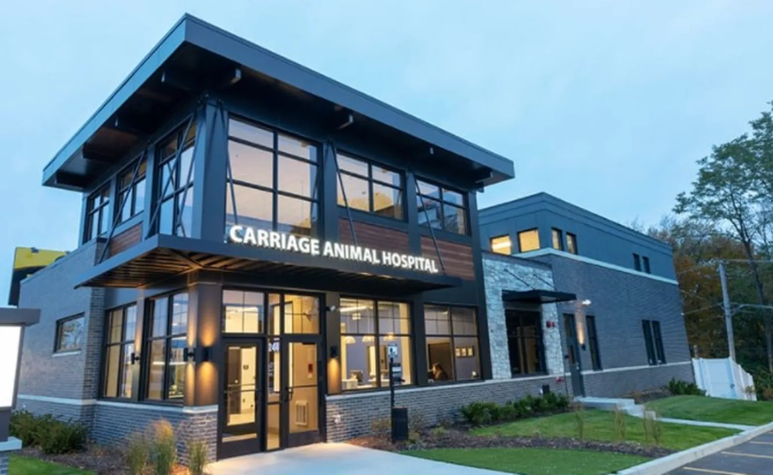 Carriage Animal Hospital exterior and front entrance in Lombard, IL