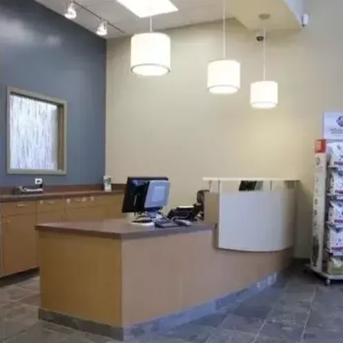Reception desk at Northpointe Animal Hospital