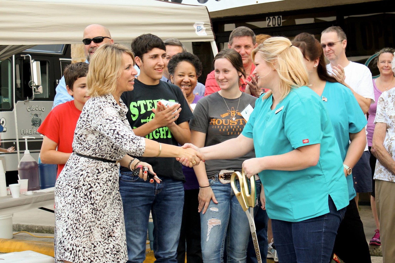 Grand opening of Cibolo Small Animal Hospital 