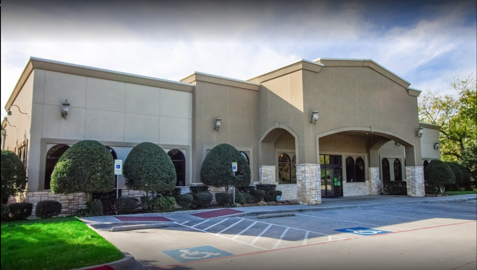 Building Exterior of Elite Suites' Rockwall/Heath Location