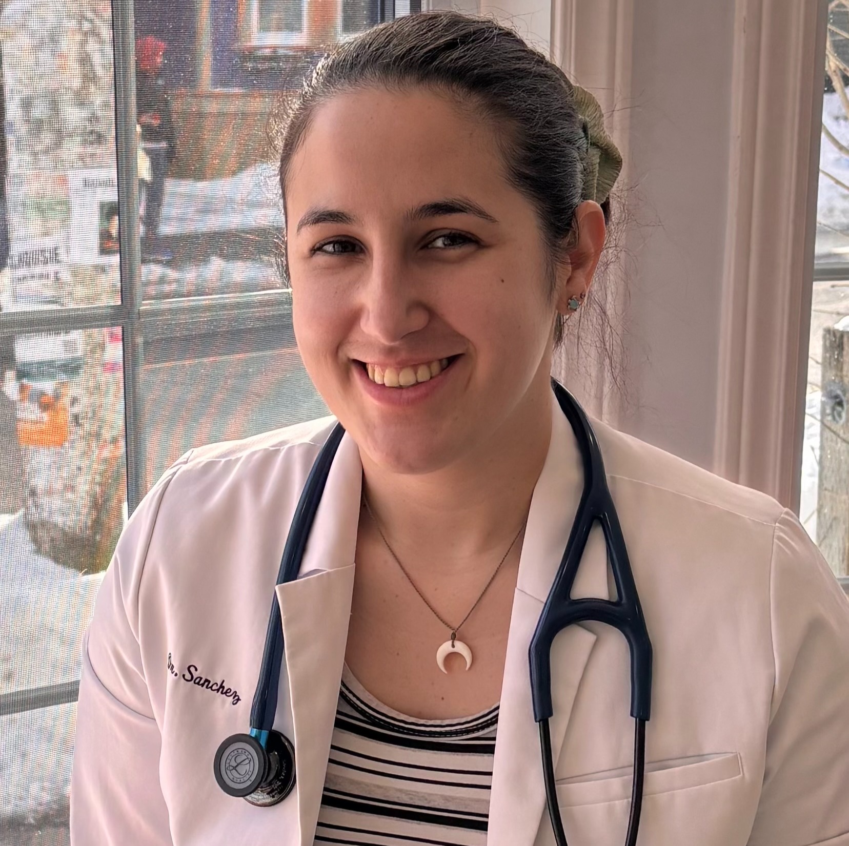 Dr. Caroline Sanchez