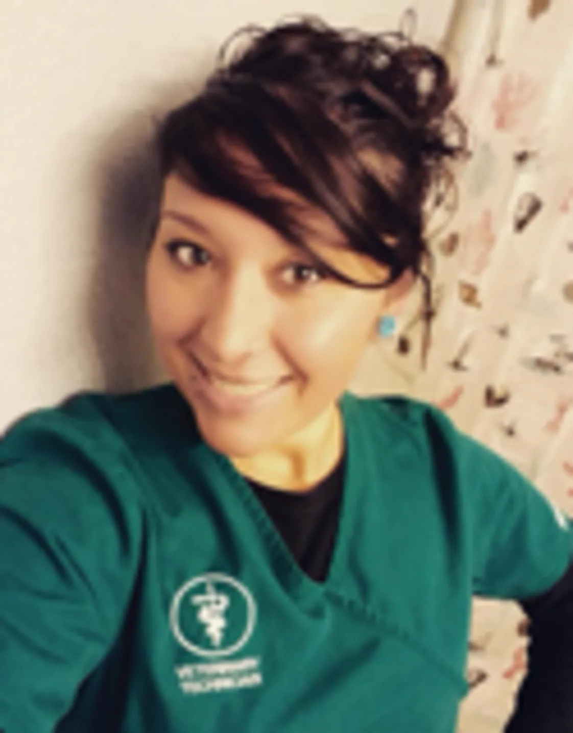 Veronica Valdez - Veterinary Technician  Veronica Valdez - Veterinary Technician