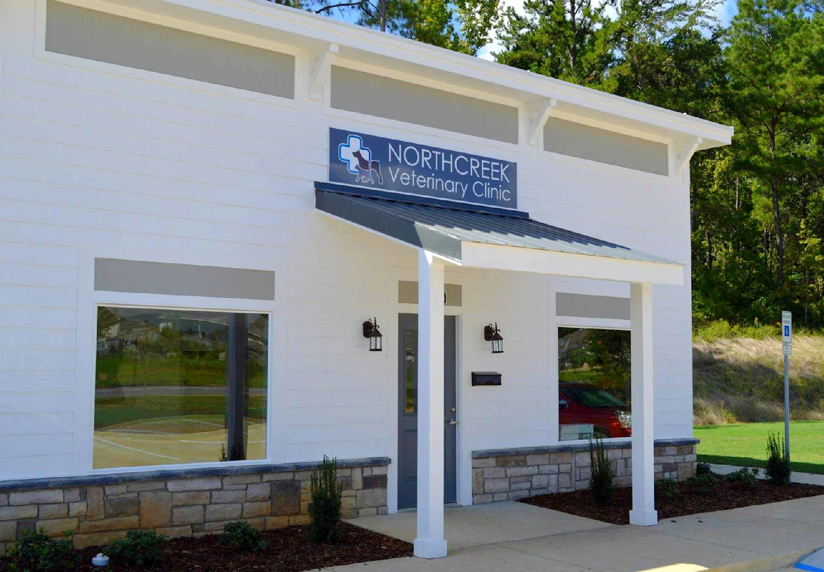 Exterior of Northcreek Veterinary Clinic Exterior of Northcreek Veterinary Clinic