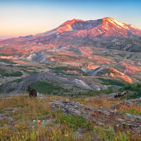 A photo of Mt. St Helens at sunset