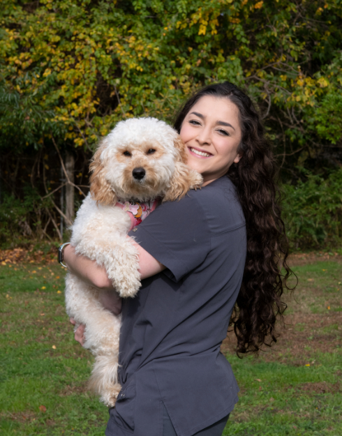 Alisson Castiblanco - Veterinary Assistant and Receptionist