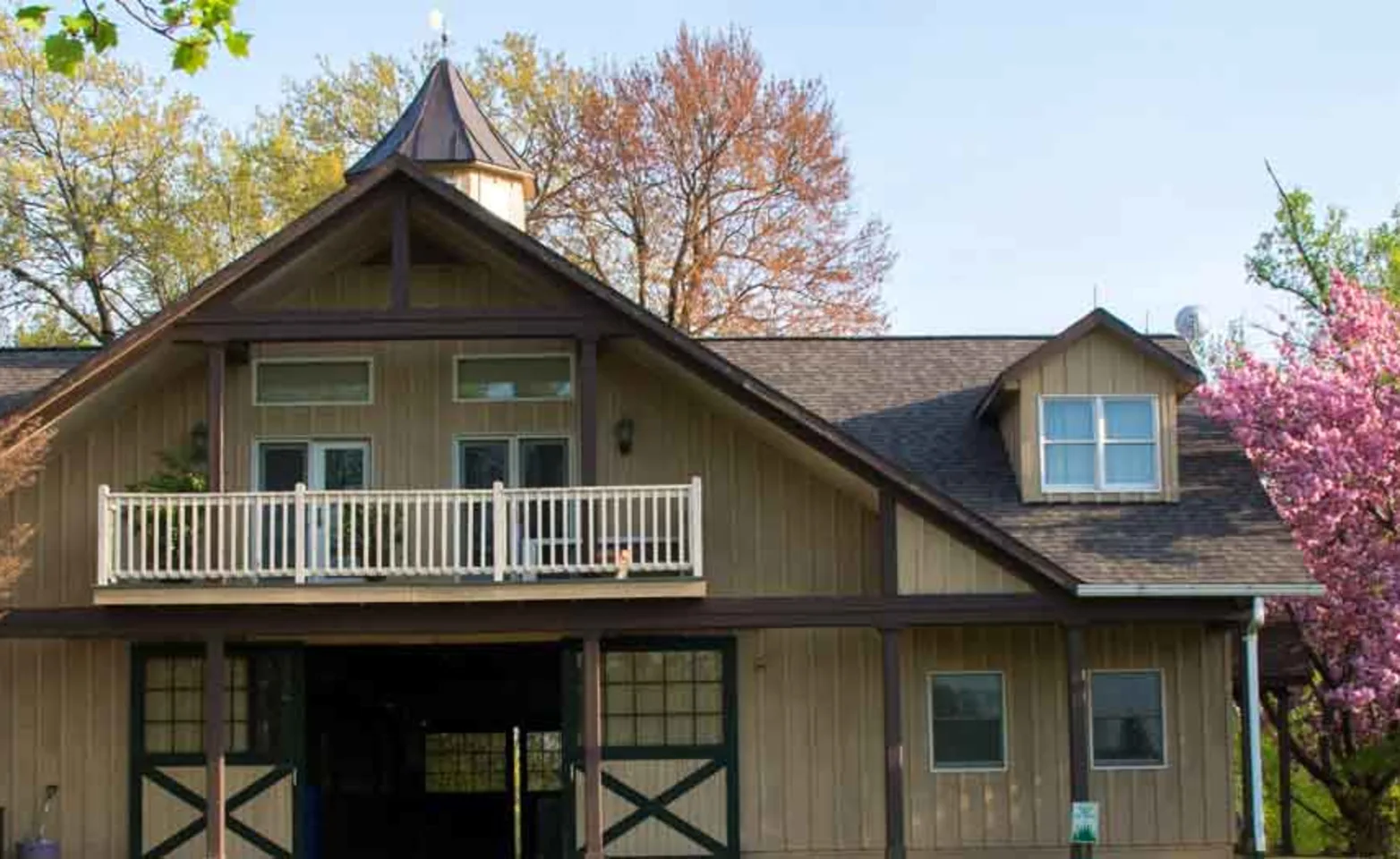 a photo of Virginia Equine Imaging stables a photo of Virginia Equine Imaging stables