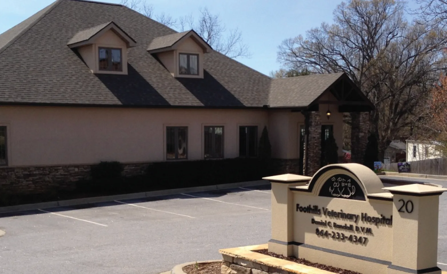 Greensville Front Building of Foothills Veterinary Hospital