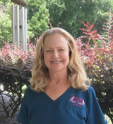 Linda - Veterinary Assistant at Town & Country Animal Hospital in Marion County, FL. Linda - Veterinary Assistant at Town & Country Animal Hospital in Marion County, FL.