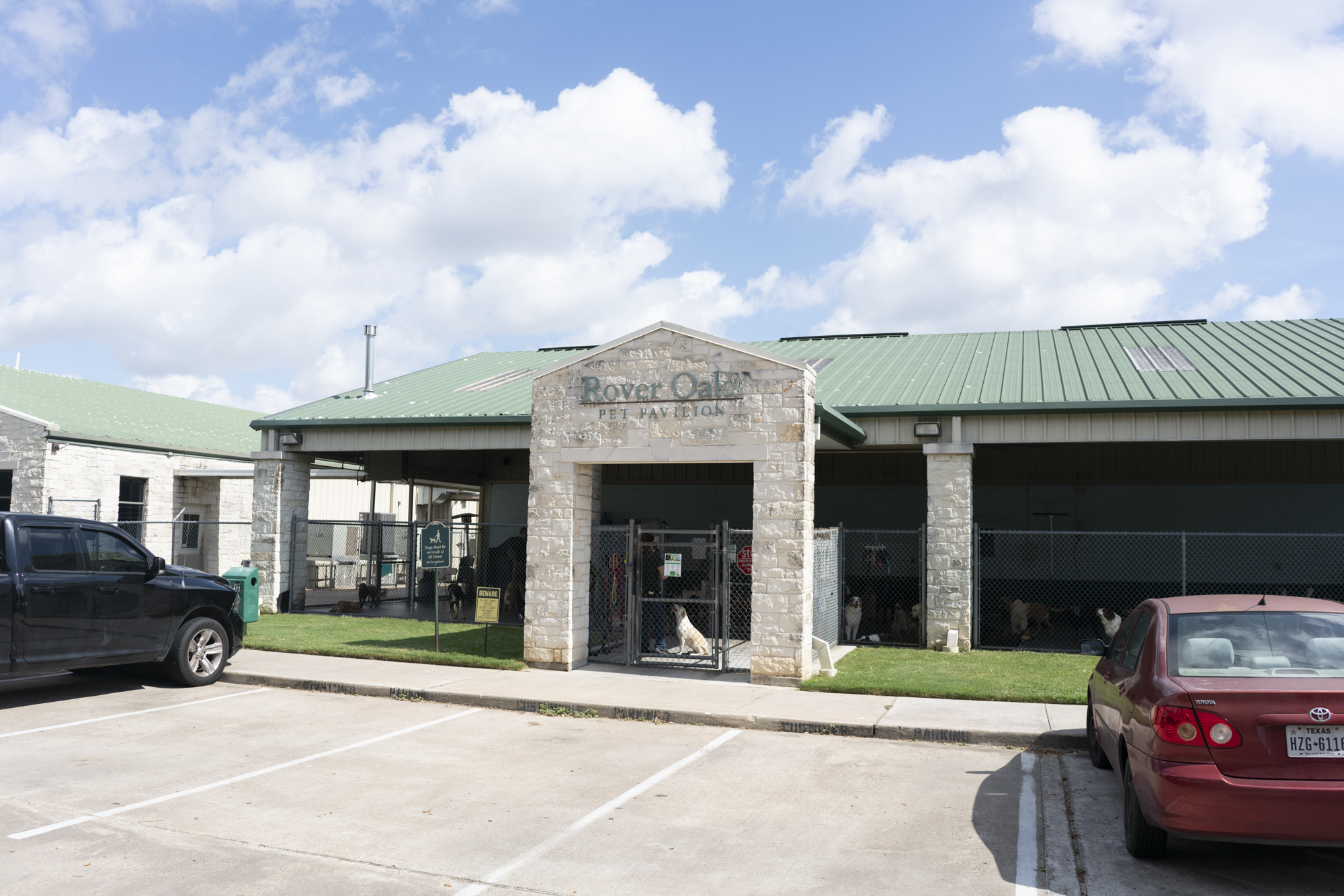 Exterior right angle