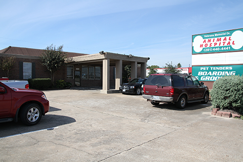 Veterans Memorial Drive Animal Hospital Exterior