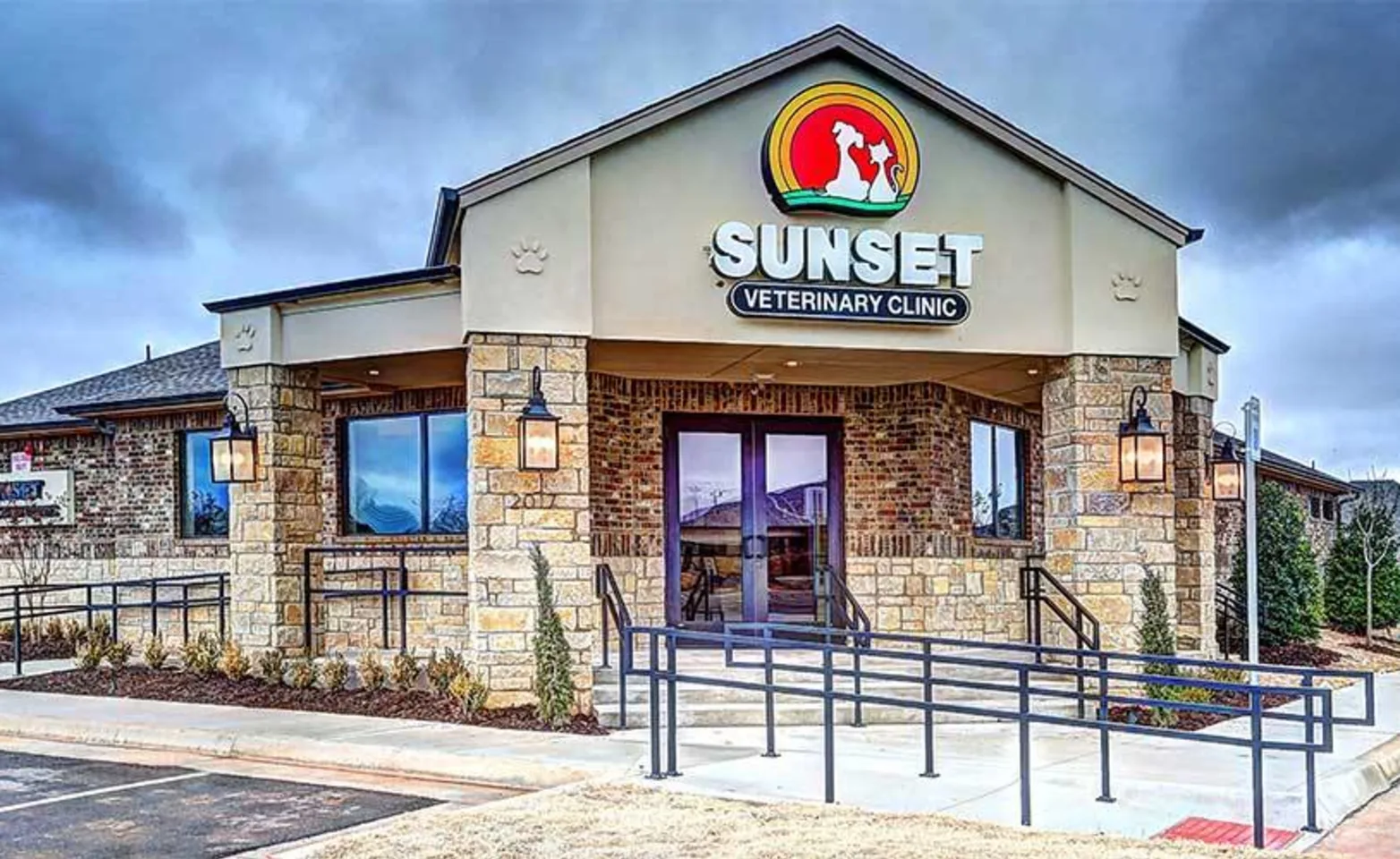 Sunset Veterinary Clinic Exterior Building Sunset Veterinary Clinic Exterior Building