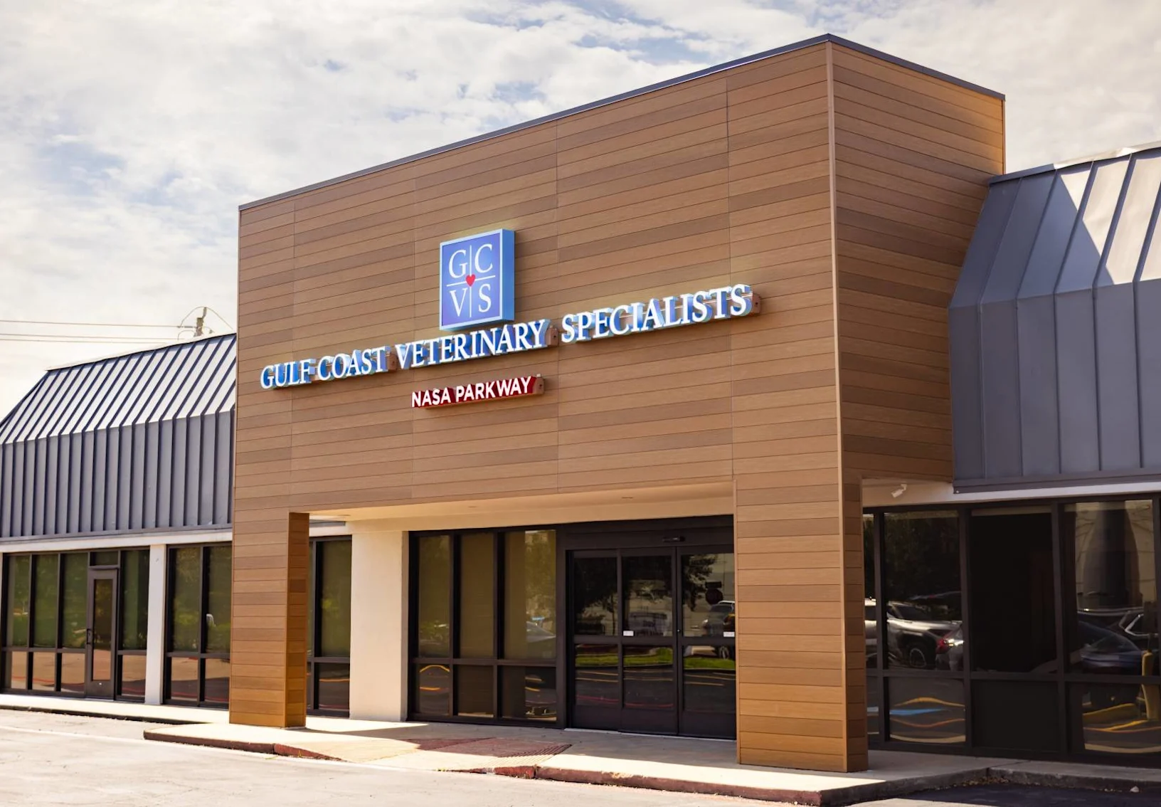 Exterior view of Gulf Coast Veterinary Specialists NASA's building Exterior view of Gulf Coast Veterinary Specialists NASA's building