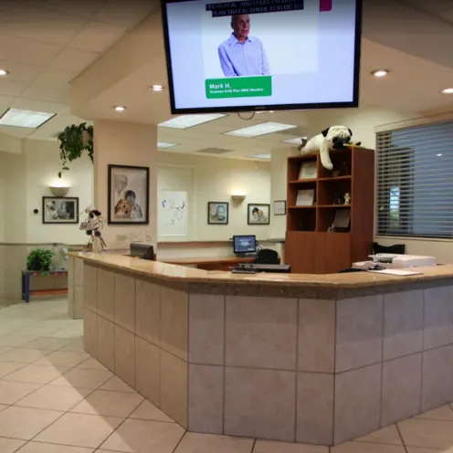 Hometown Animal Hospital - Reception Desk