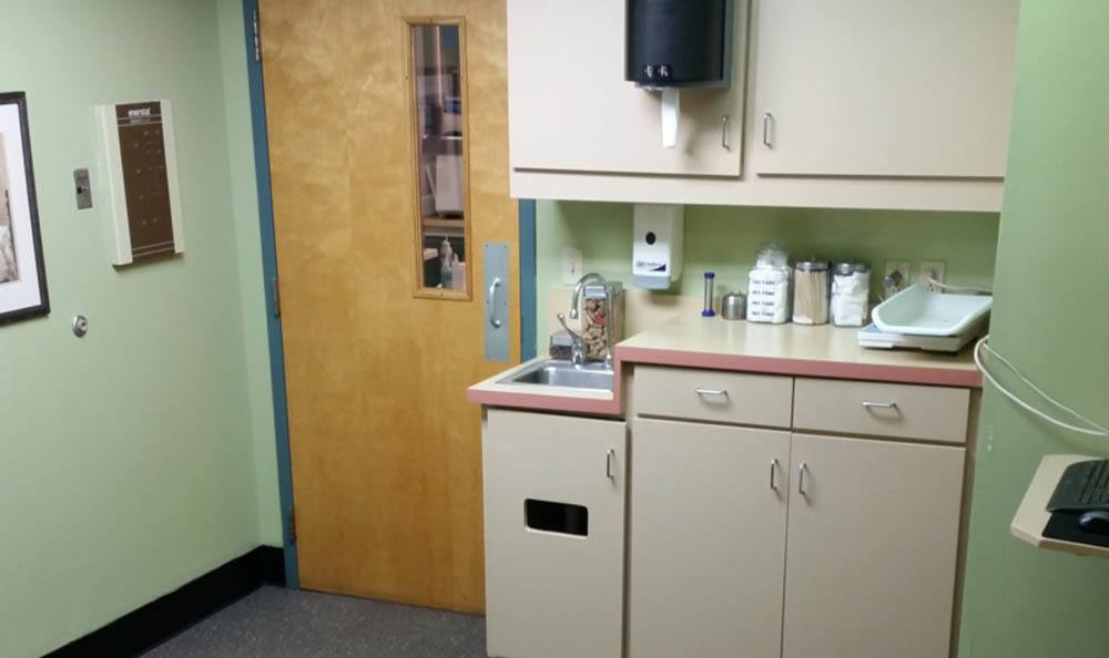 Examination room at Merrimack Veterinary Hospital