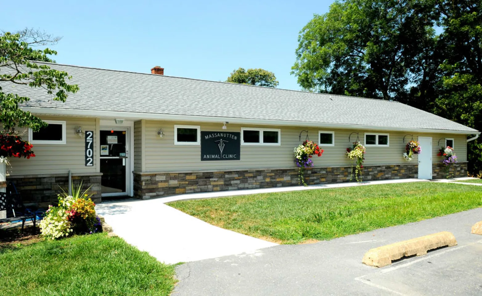 Massanutten Animal Clinic Facility Front