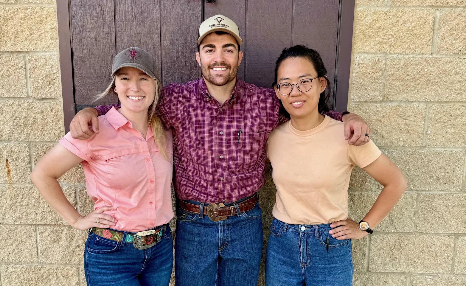 Veterinary Interns at Pine Ridge Equine Hospital Veterinary Interns at Pine Ridge Equine Hospital