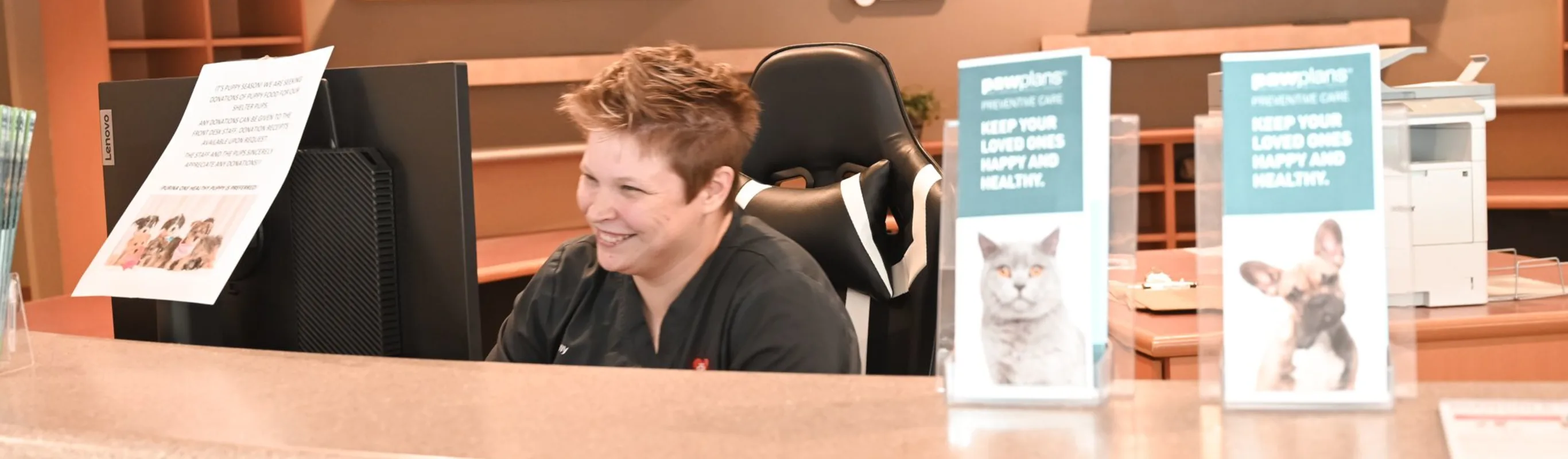 CSR at the Reception desk. CSR at the Reception desk.