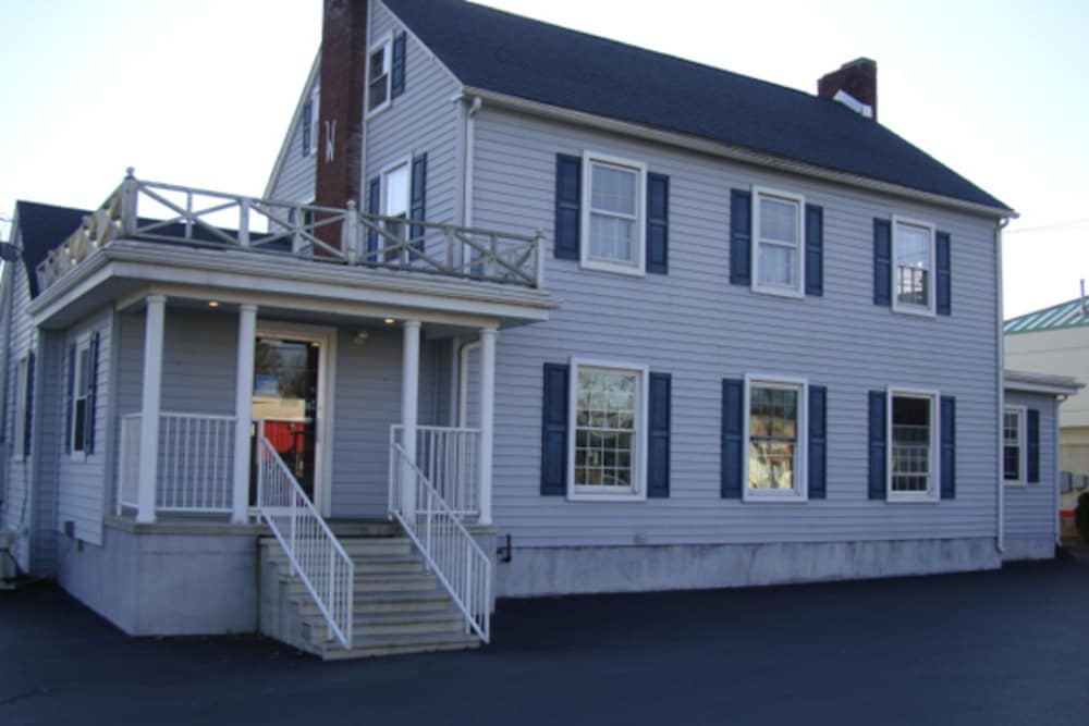 The Animal Hospital on the Golden Strip Exterior