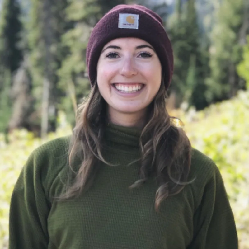 Dr. Kira Ellsasser Dr. Kira Ellsasser