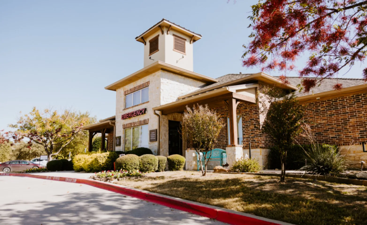 Exterior view of Animal Emergency Hospital of North Texas Exterior view of Animal Emergency Hospital of North Texas